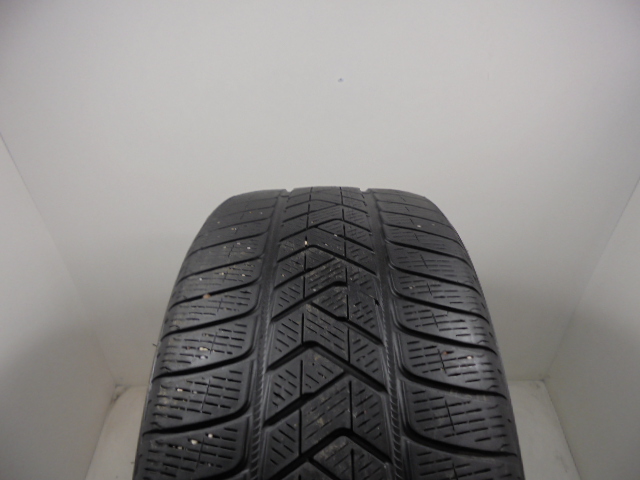 Pirelli Scorpion Winter reifen