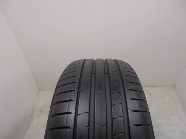 Pirelli Pzero PZ4 reifen