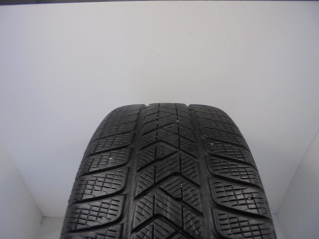 Pirelli Scorpion Winter reifen